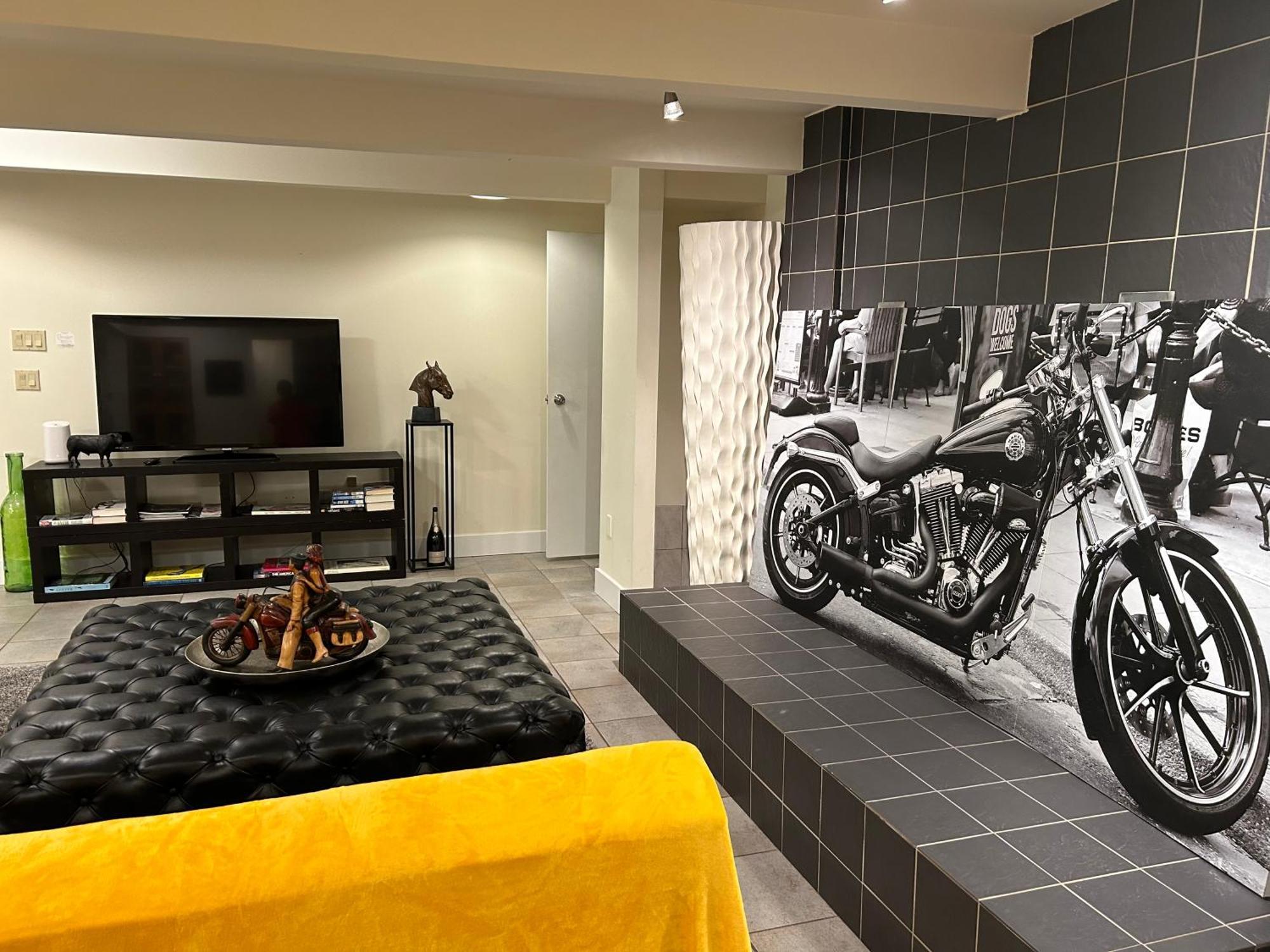 Cypress: Private Bedroom/Bathroom/Office, With Shared Pool, Hot Tub Северный Ванкувер Экстерьер фото